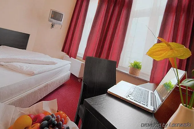 Polo Am Zob Hotel