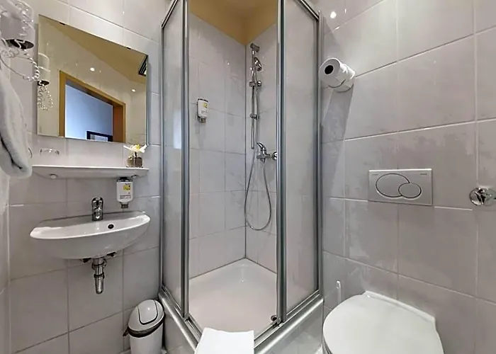 Polo Am Zob Hotel