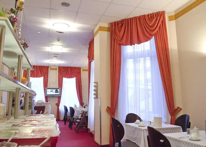 Hotel Polo Am Zob