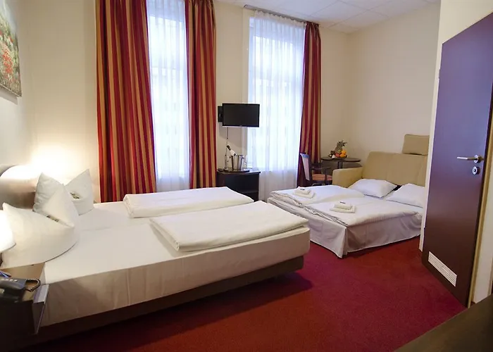 Hotel Polo Am Zob