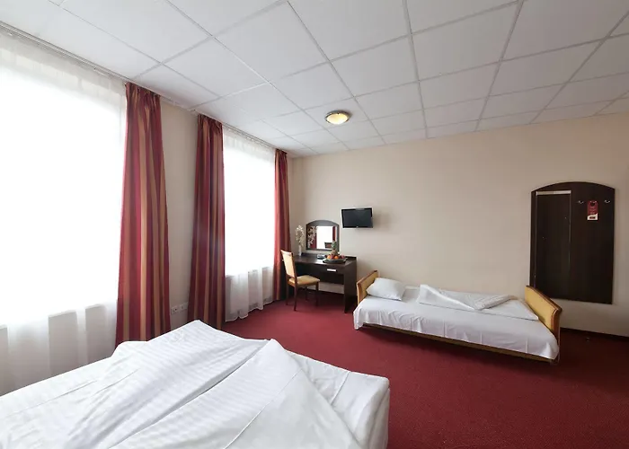 Hotel Polo Am Zob