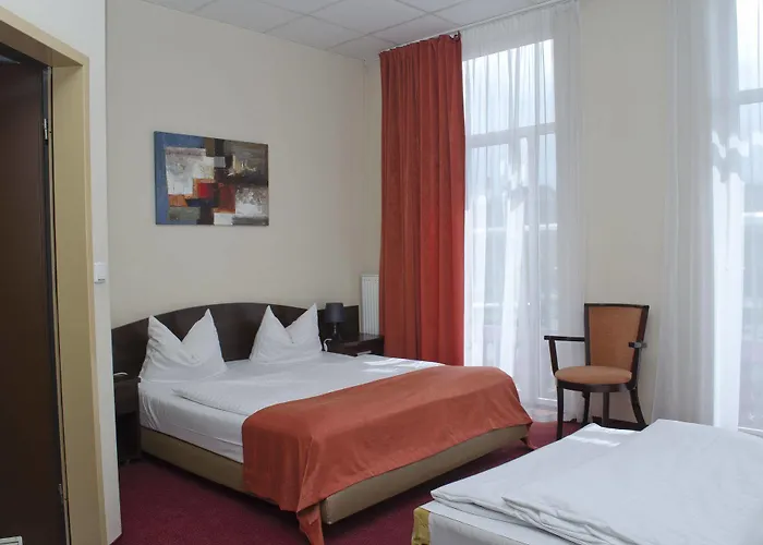 Hotel Polo Am Zob